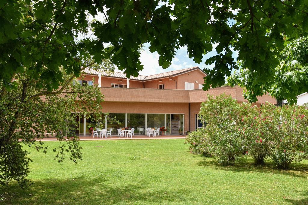 Residence San Rossore Pisa Bagian luar foto